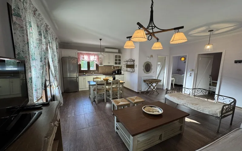 Adastra Luxury Suites — 37