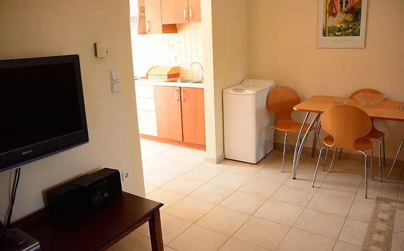 Anamartitos Apartments — 2