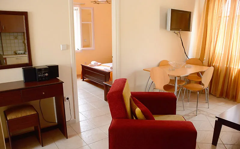 Anamartitos Apartments — 6