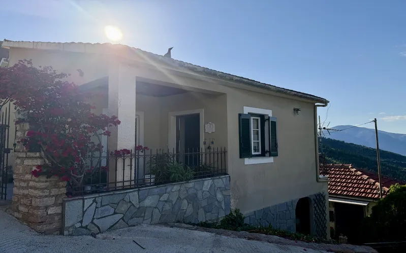 Anastasia Perahori House — 16