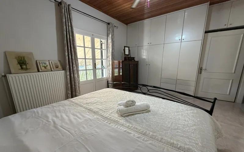 Anastasia Perahori House — 5
