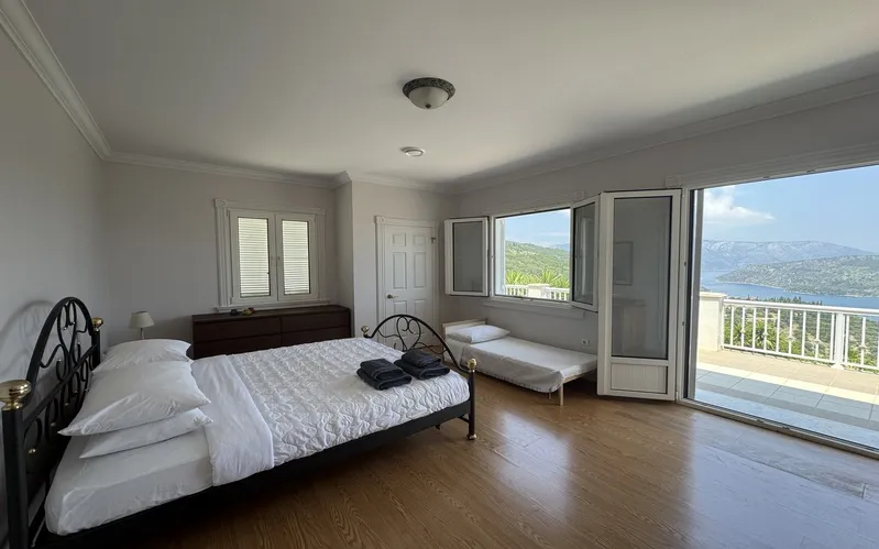 Bay View Villa — 2