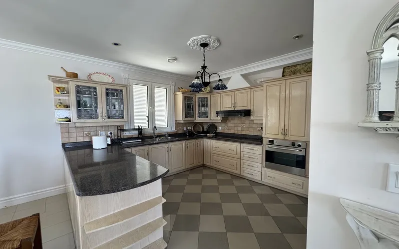 Bay View Villa — 30
