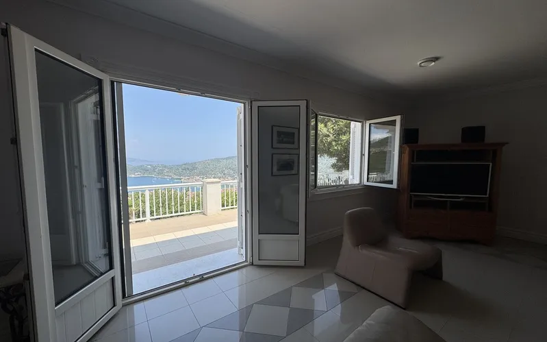 Bay View Villa — 34