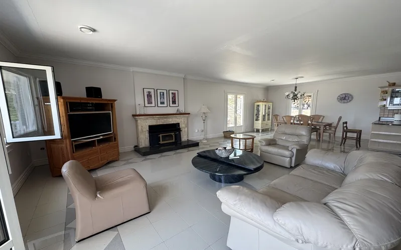 Bay View Villa — 35