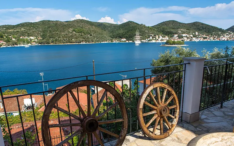 Dioskouroi Studios — 3