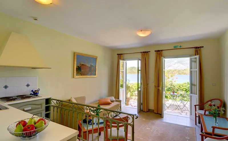 Hotel Omirikon — 4