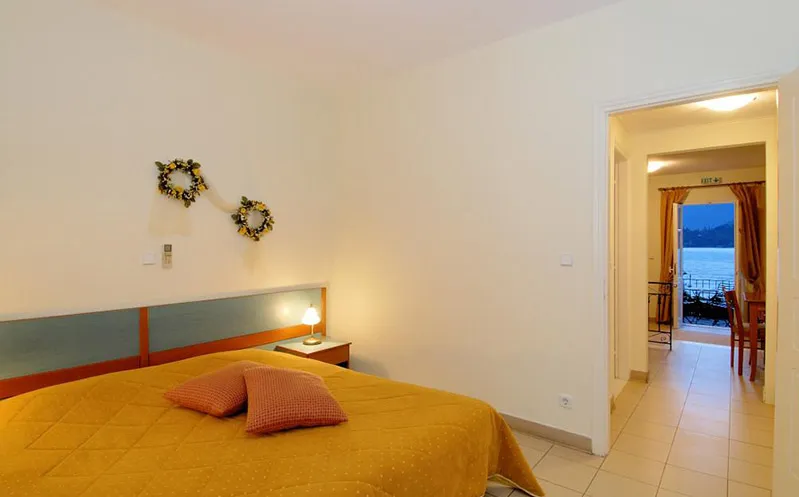 Hotel Omirikon — 8