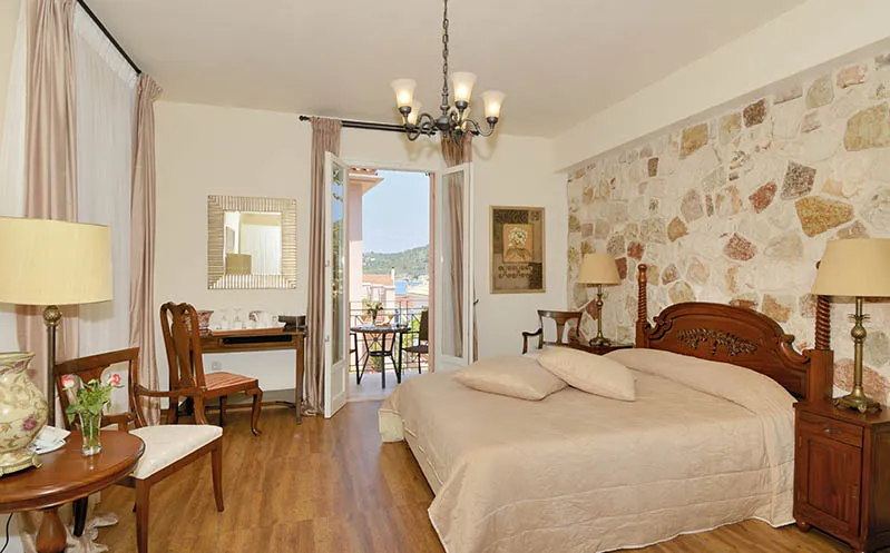 Korina Gallery Hotel — 1