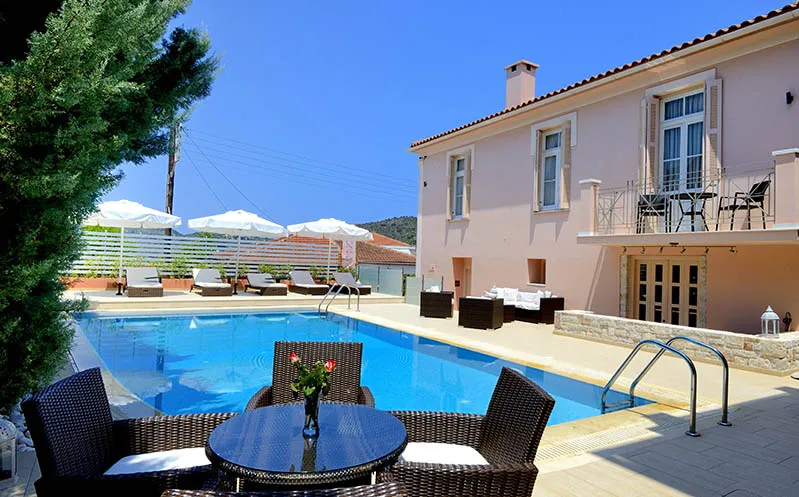 Korina Gallery Hotel — 3