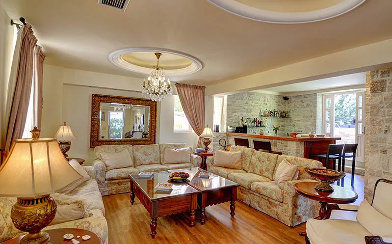 Korina Gallery Hotel — 4