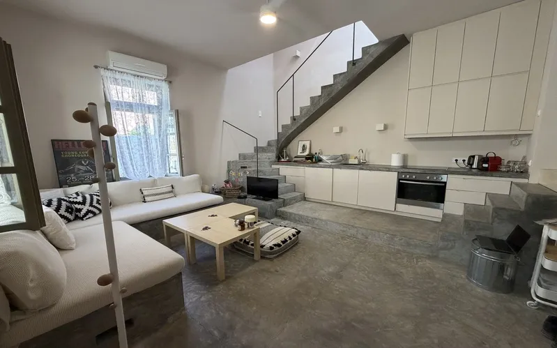 Patricia’s House — 3