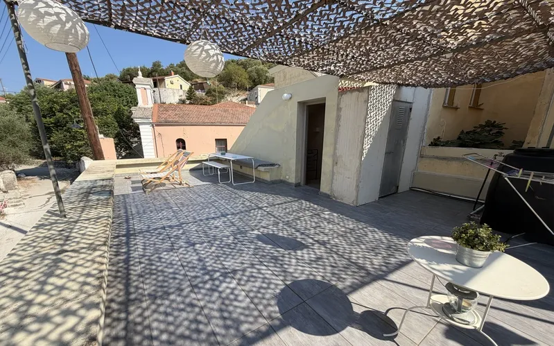 Patricia’s House — 6