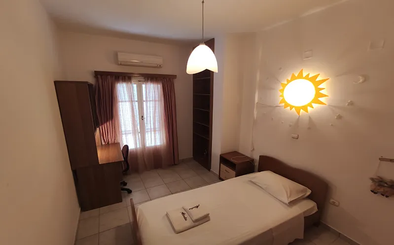 Sunflower House — 32