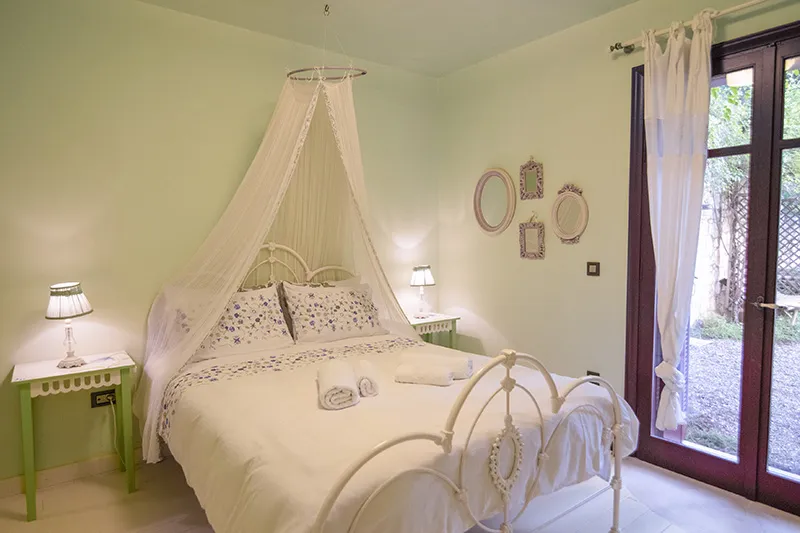 Villa Loutsa — 14