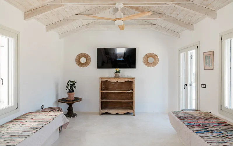 Villa Saranda — 11