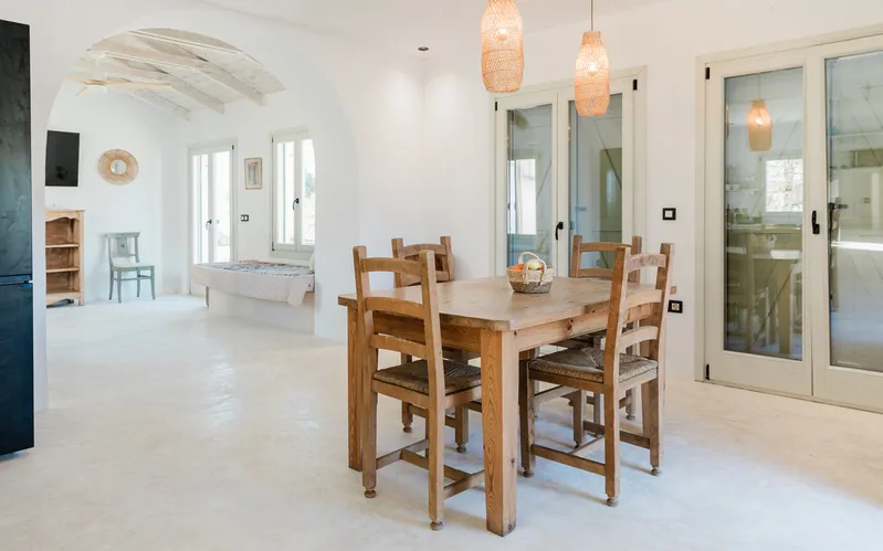 Villa Saranda — 12