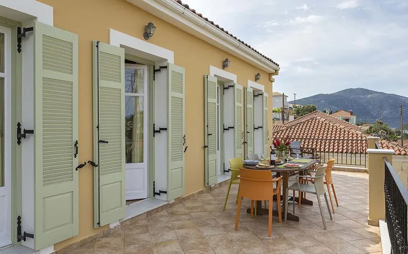Yellow house Villa — 9